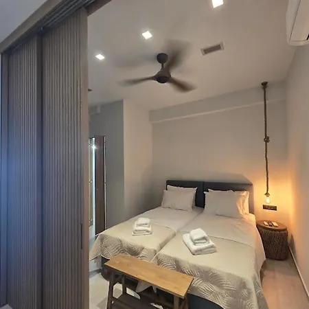 Ilia Paralia Apartamento *